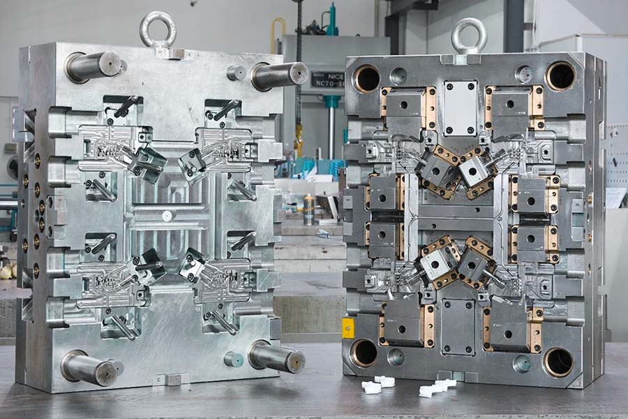 Injection molding molds