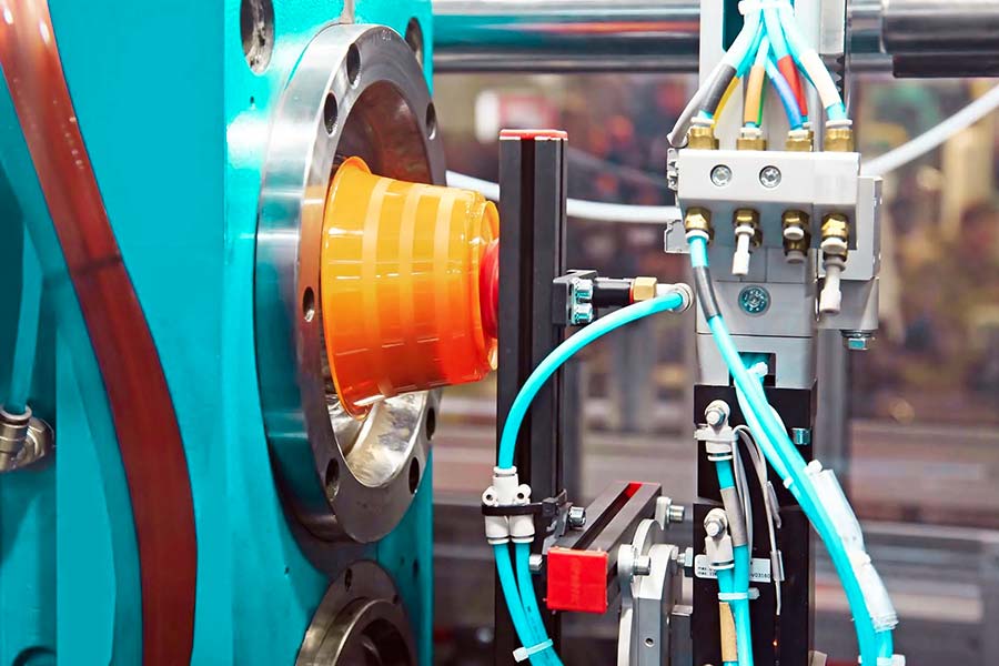 Choosing plastic injection molding materials to avoid errors