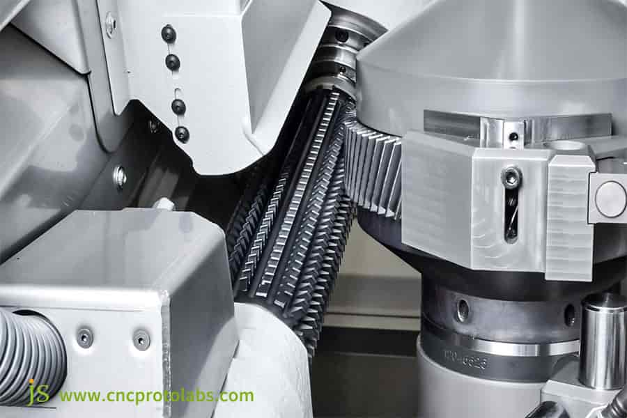 gear hobbing machine