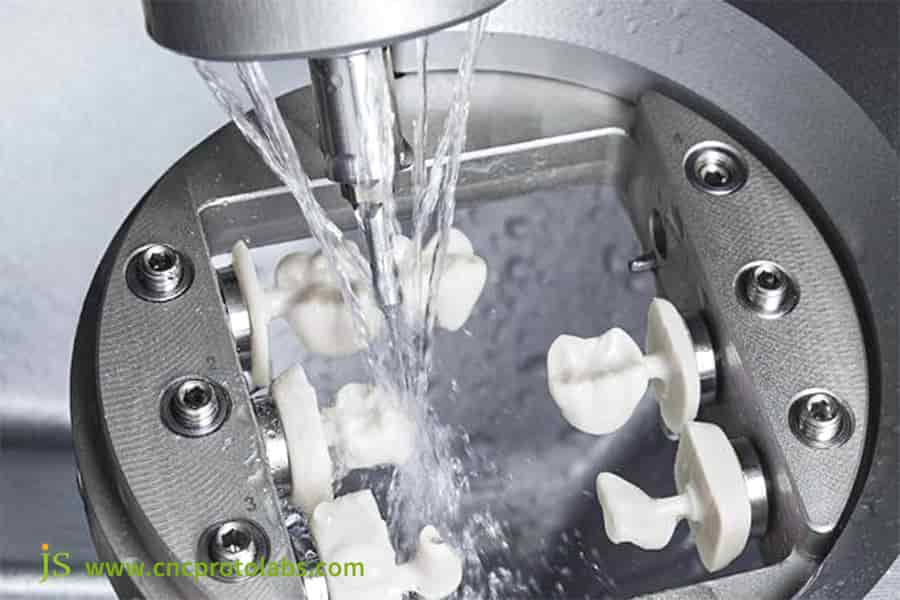 精密 CNC ミリングは医療業界でよく使用されます。