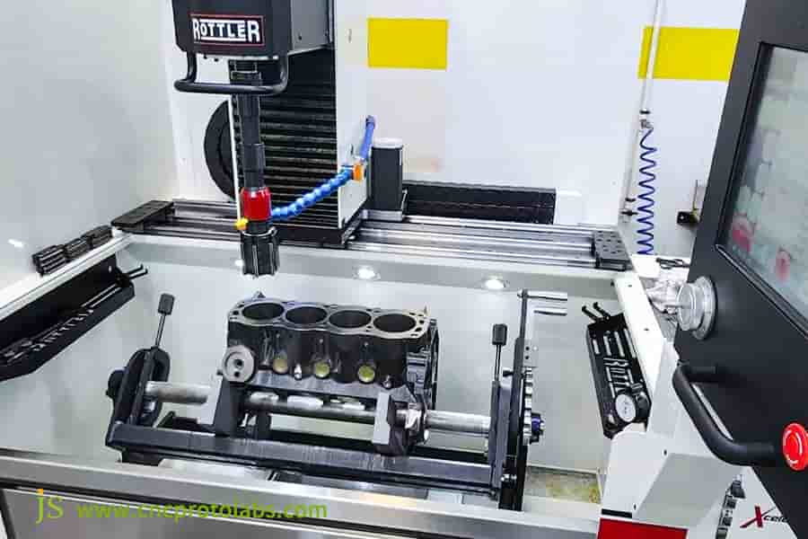 A depreciação das máquinas-ferramenta é um dos fatores que afetam o custo da usinagem de blocos de cilindros de motores CNC.